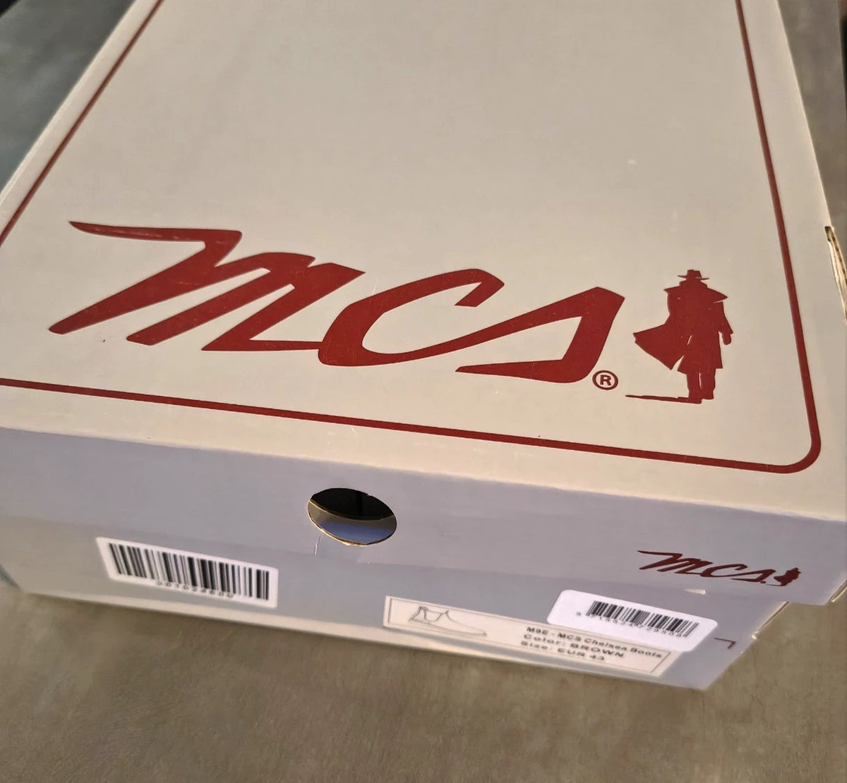 MCS brown winter Chelsea boots, leather-look, elastic side panels, decorative contrast stitching.