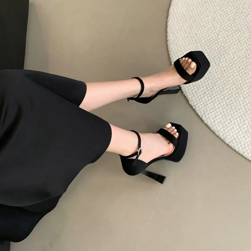 https://ae-pic-a1.aliexpress-media.com/kf/S9df720ae197742edb5bb429cdbf56eb2L.jpg