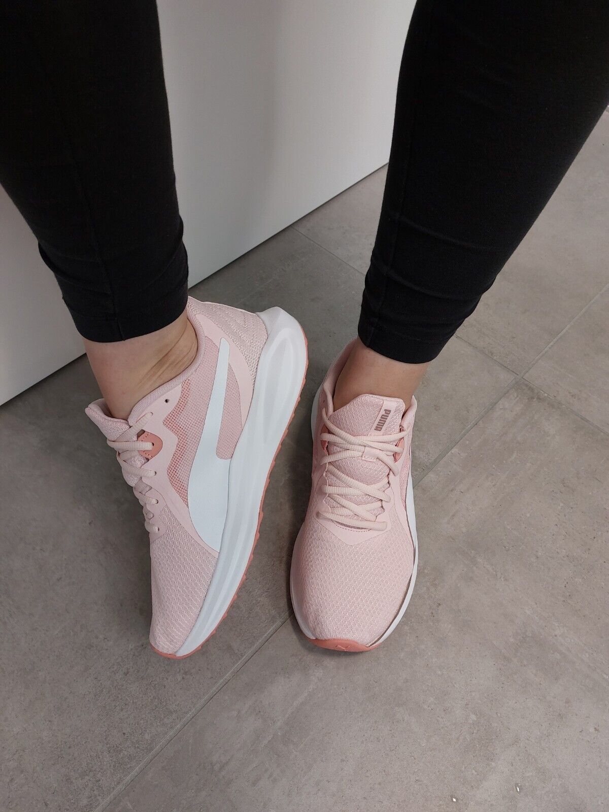 Puma Textil Sneaker Ultraleicht rosa rosé Trainer Jogger 38