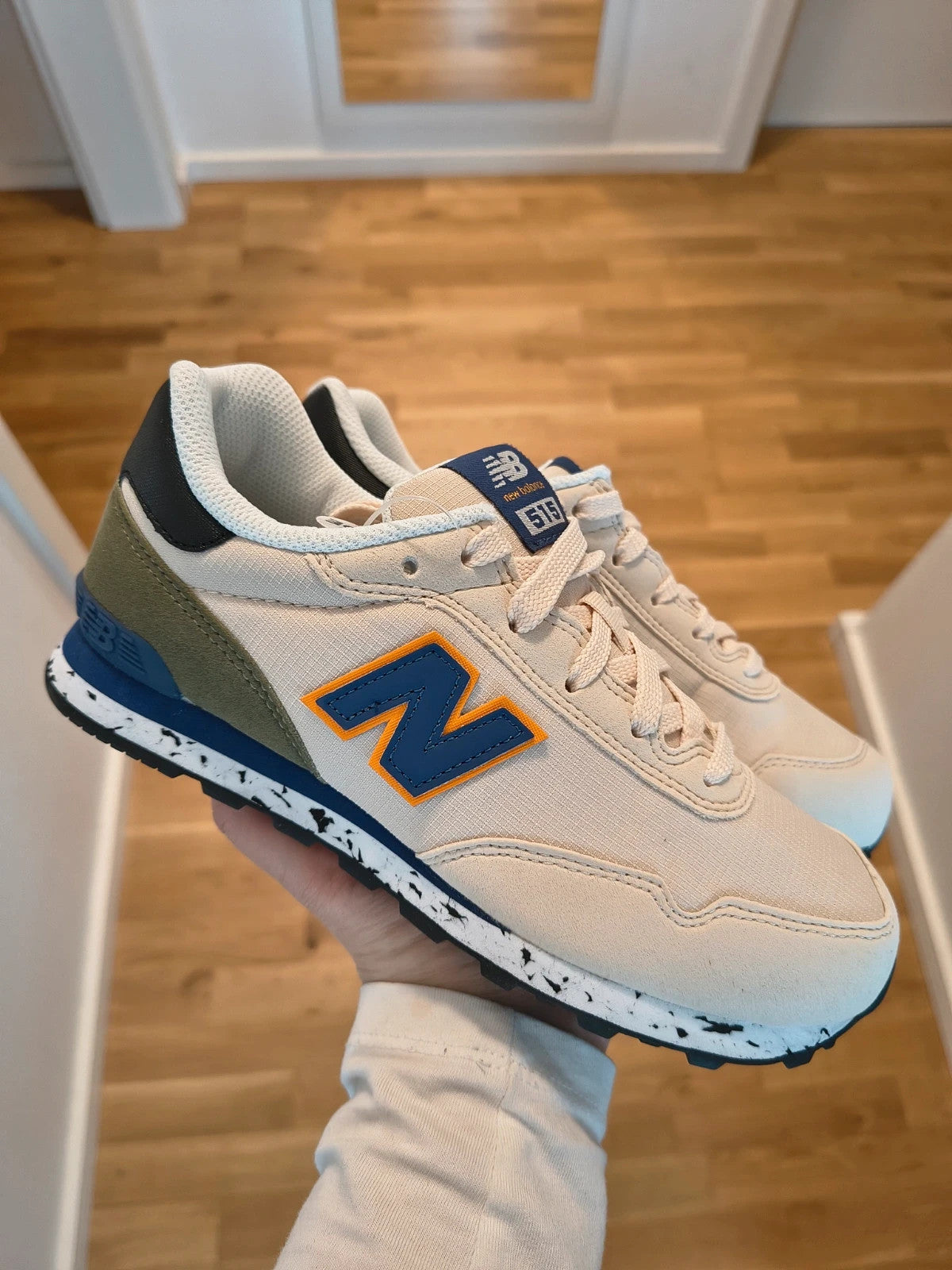 New Balance beige and khaki trainers with original box, size 37/37.5.