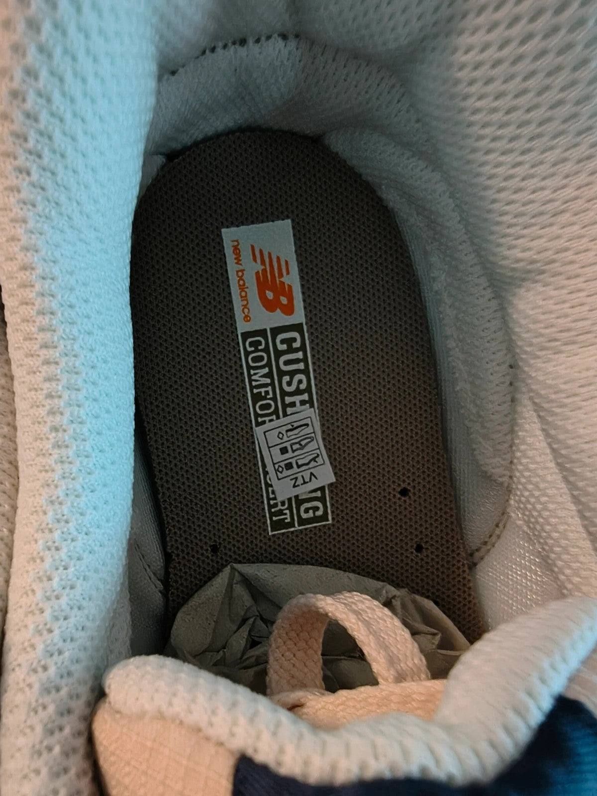 New Balance beige and khaki trainers with original box, size 37/37.5.
