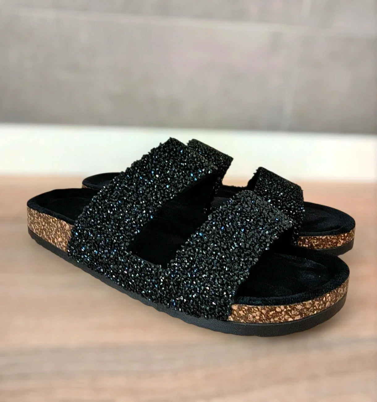 ALS black slides with glitter detail, synthetic material, size 39.