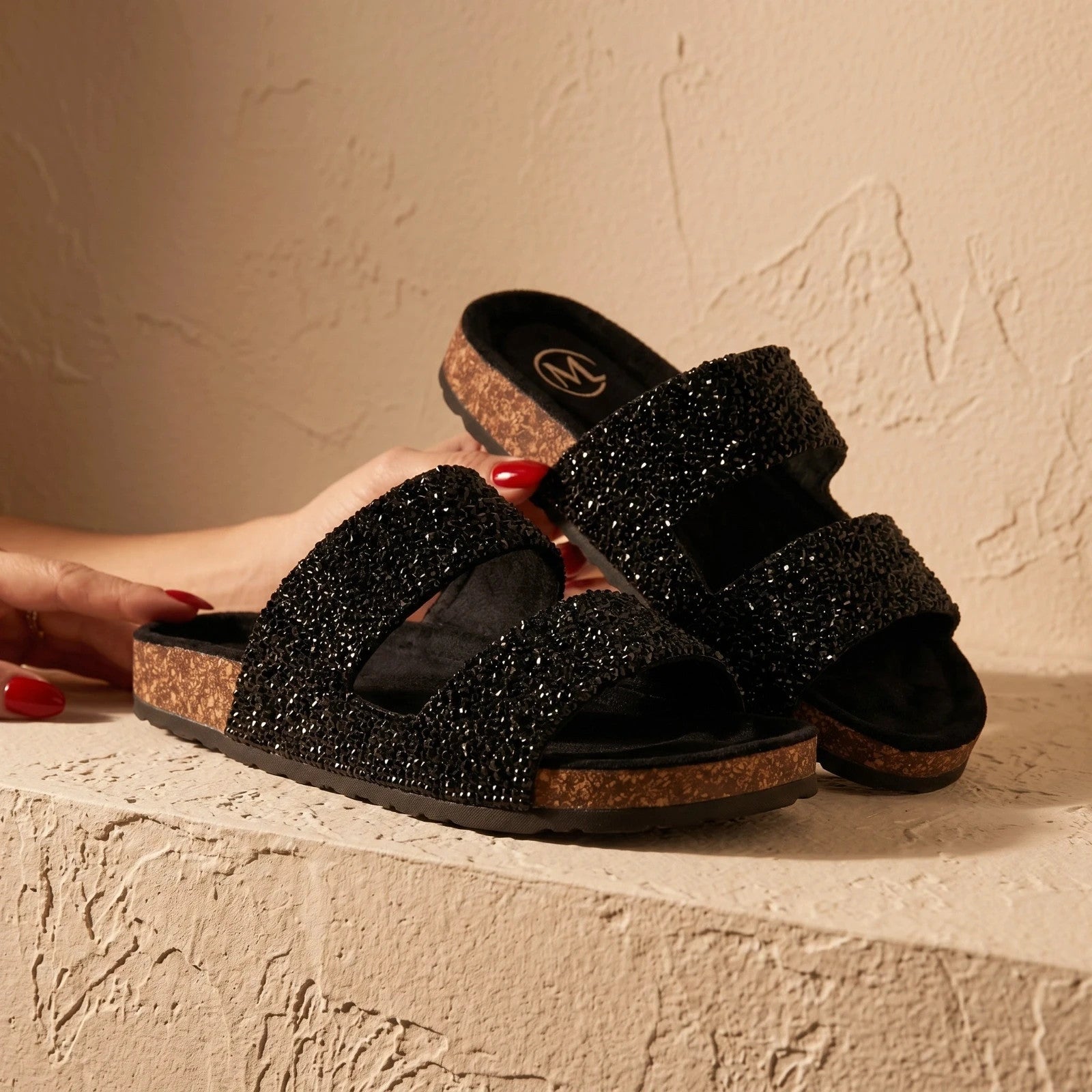 ALS black slides with glitter detail, synthetic material, size 39.