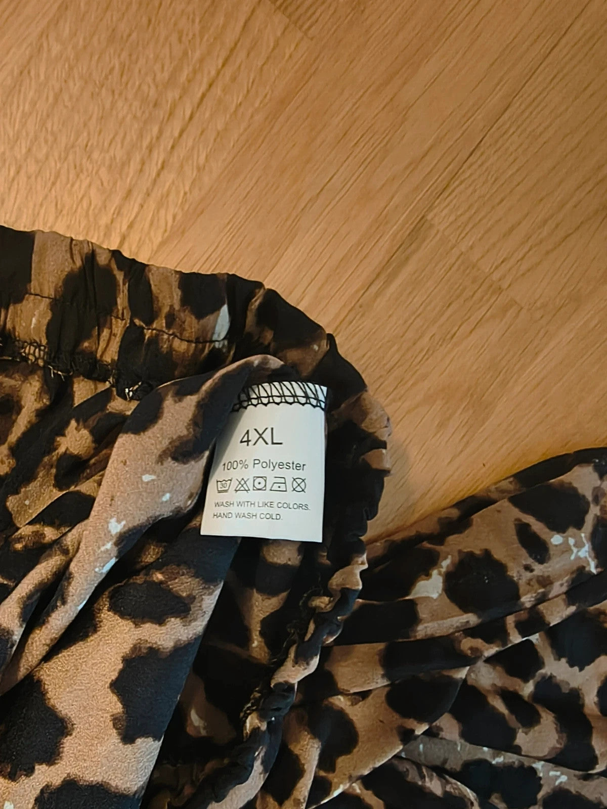Chino trousers brown synthetic fabric leopard print pattern 4XL size.