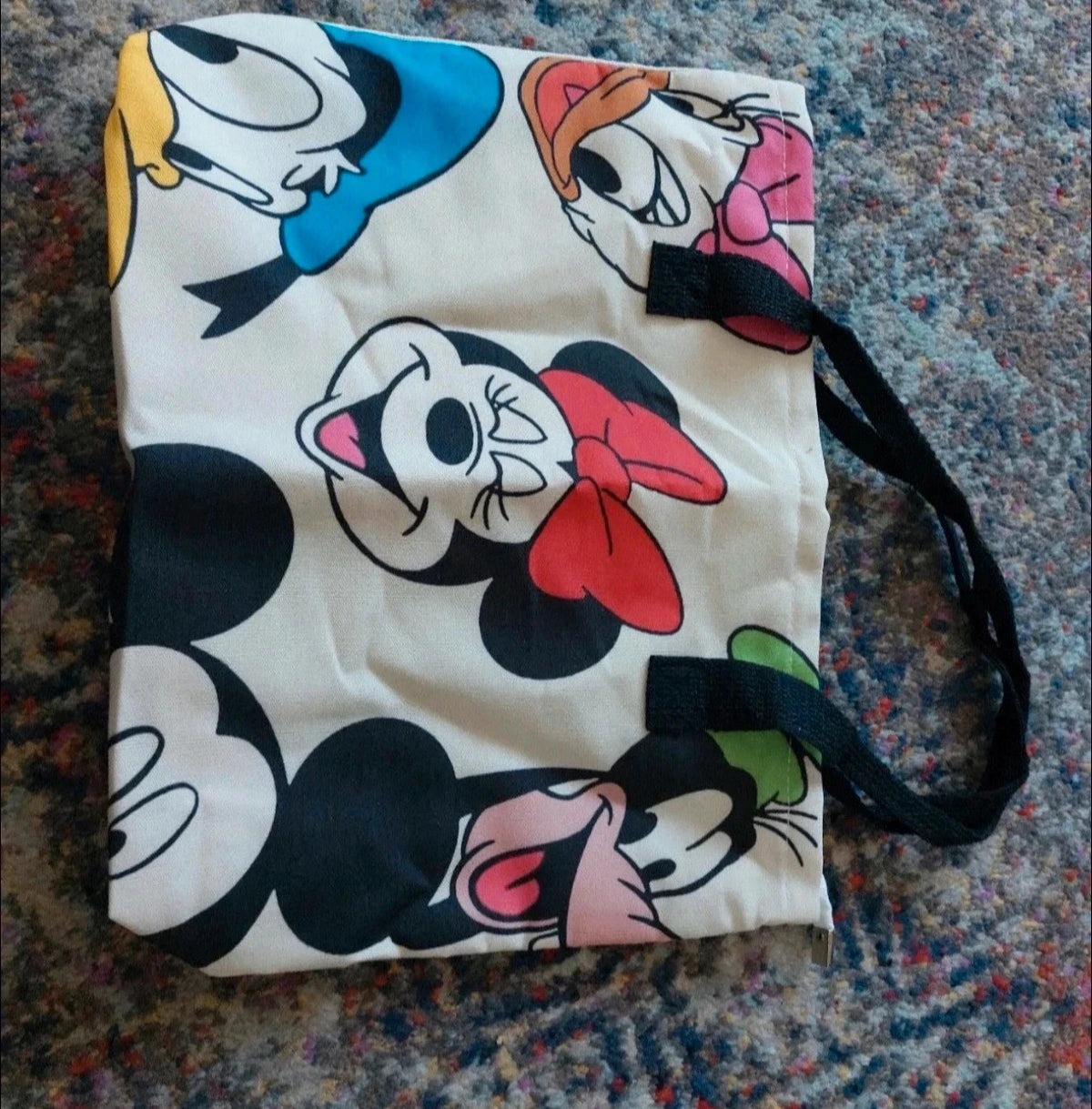Kleine Tasche cream shopping tote with colorful cartoon comic print and sturdy handles.