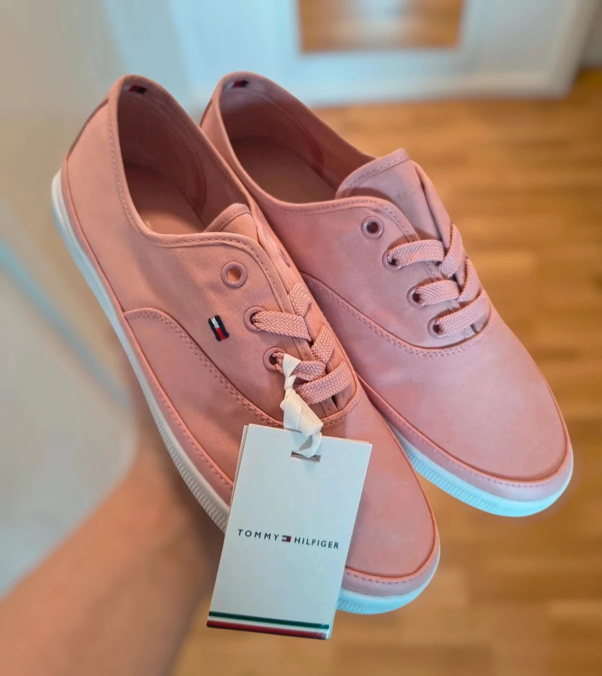Tommy Hilfiger pink trainers synthetic material with logo detail and original box.