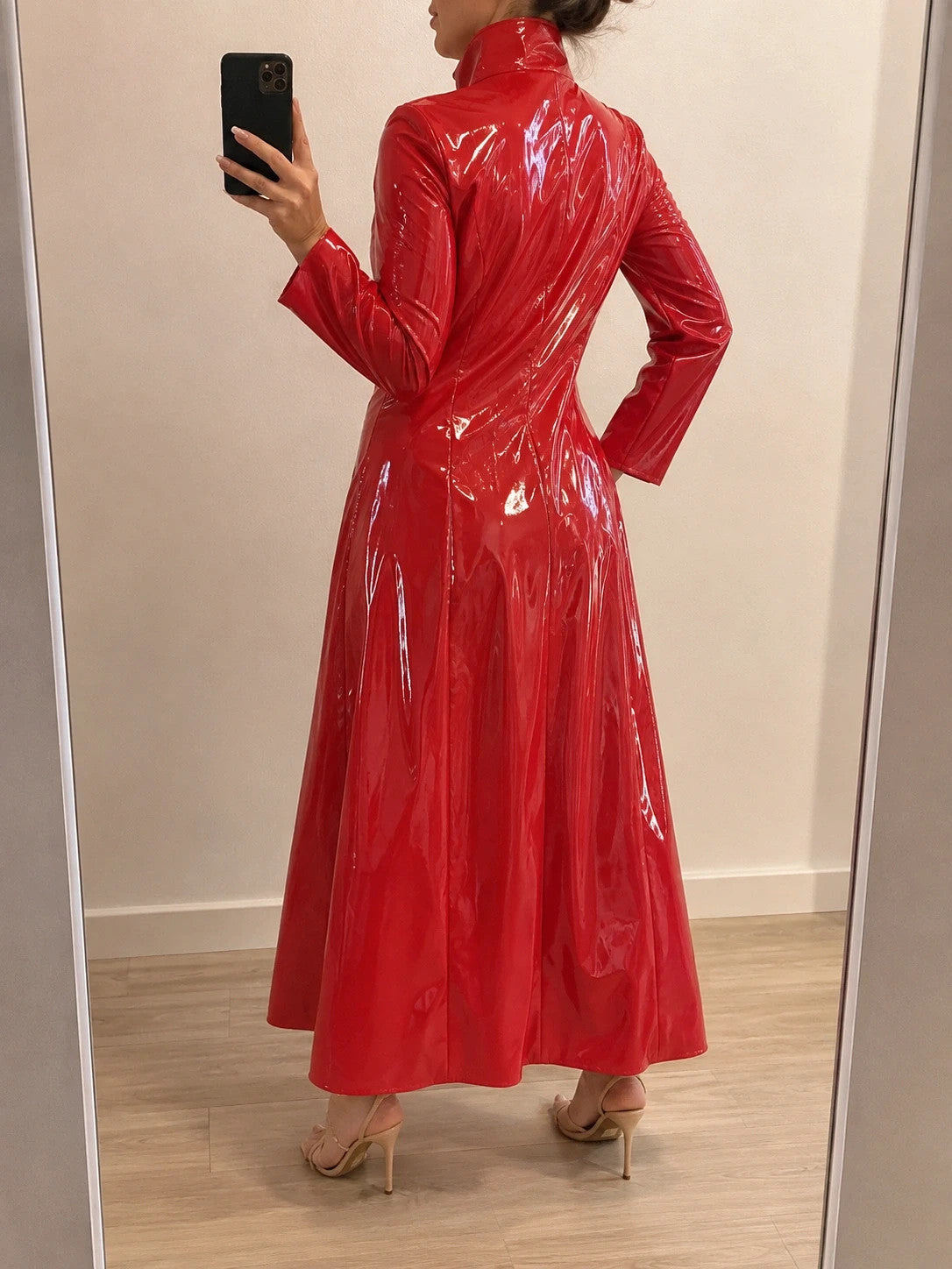 REI red wetlook jacket high collar shiny PU-leather figure-hugging design