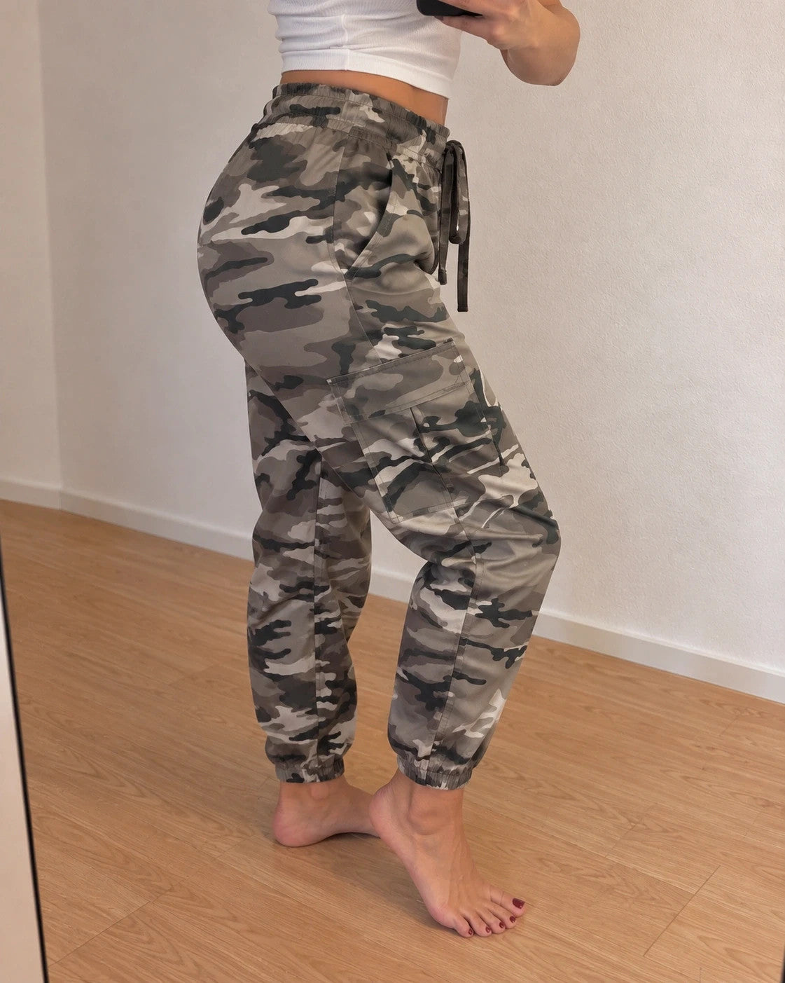 SheIn grey camouflage joggers with large cargo pockets and drawstring waistband.