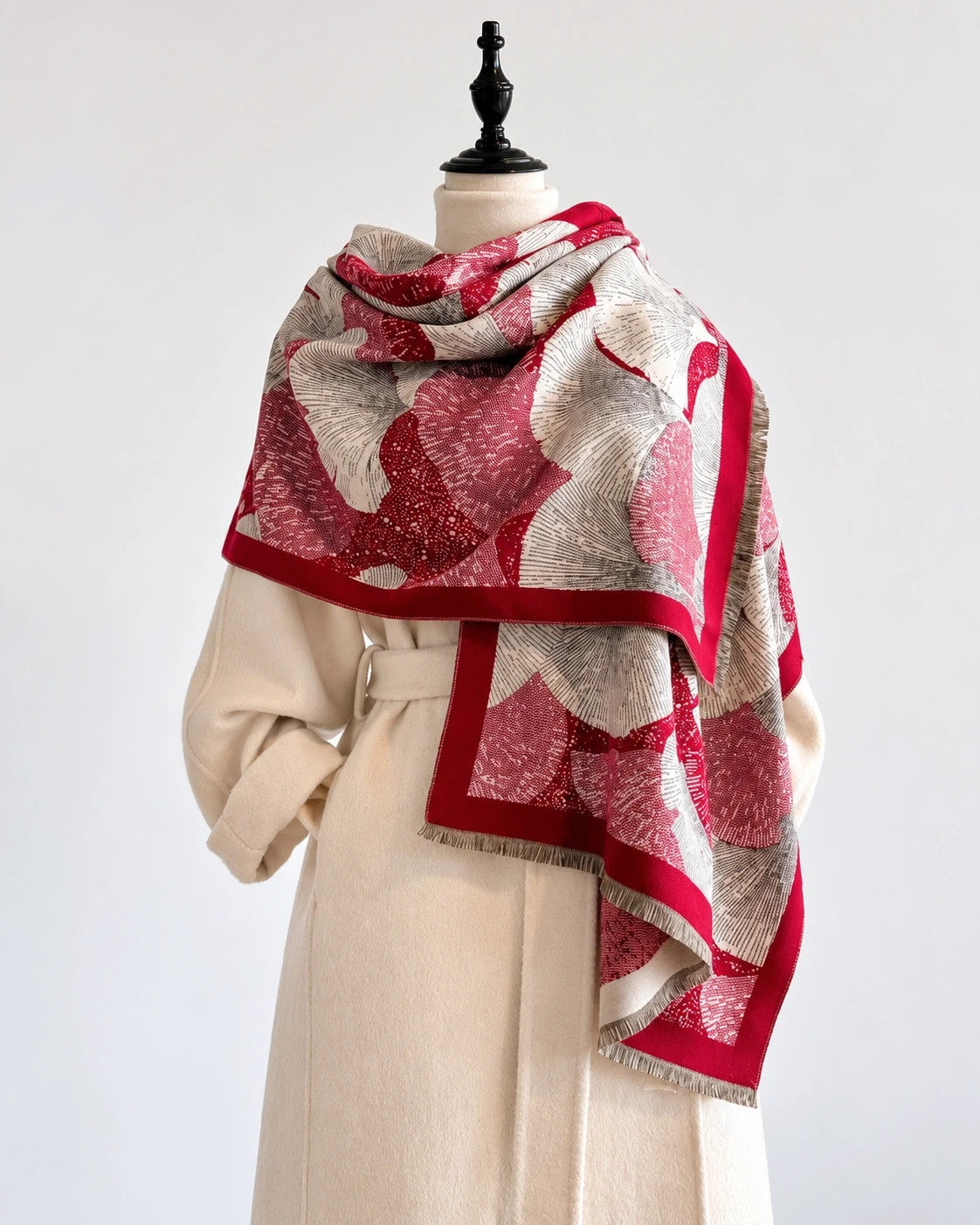 XXL shawl beige and burgundy with leaf pattern, soft 100% polyester fabric.