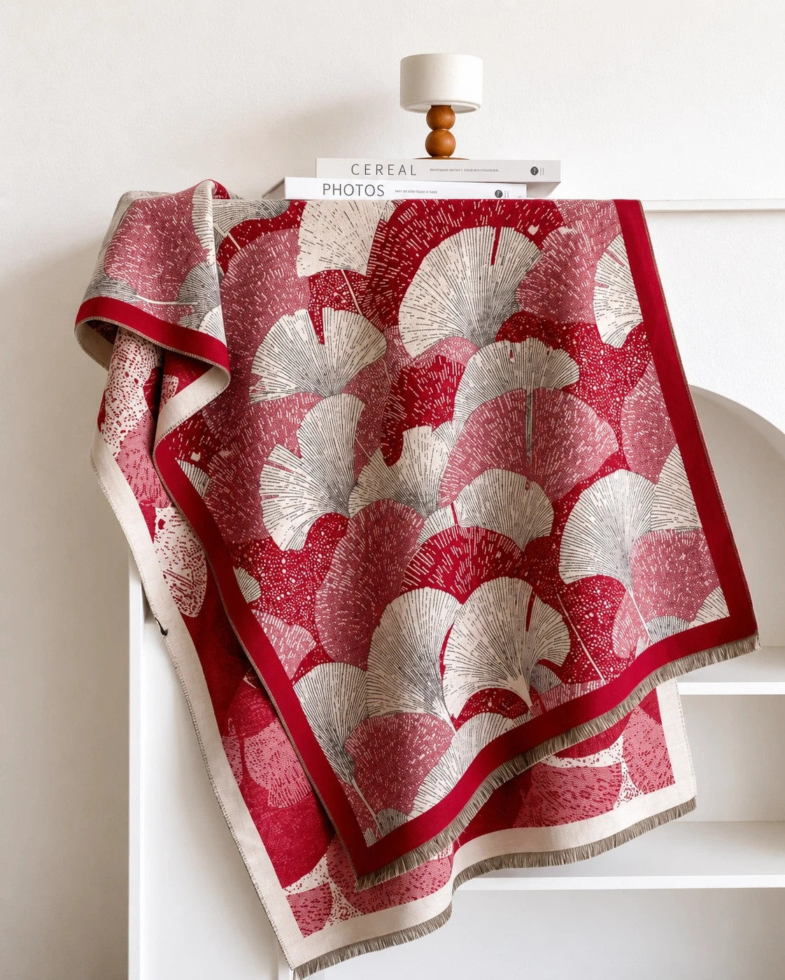 XXL shawl beige and burgundy with leaf pattern, soft 100% polyester fabric.