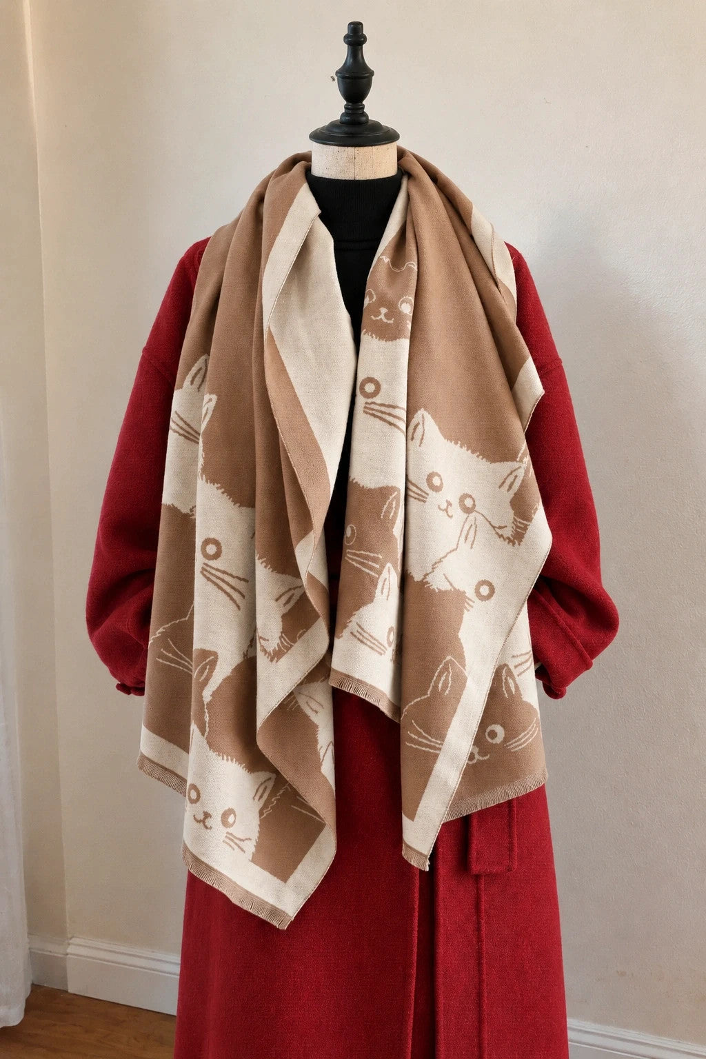 Braun reversible shawl beige and brown with cute cat motif, soft fabric.
