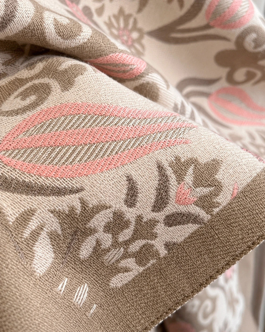 XXL beige pink shawl floral tulip pattern soft polyester with fringed edges