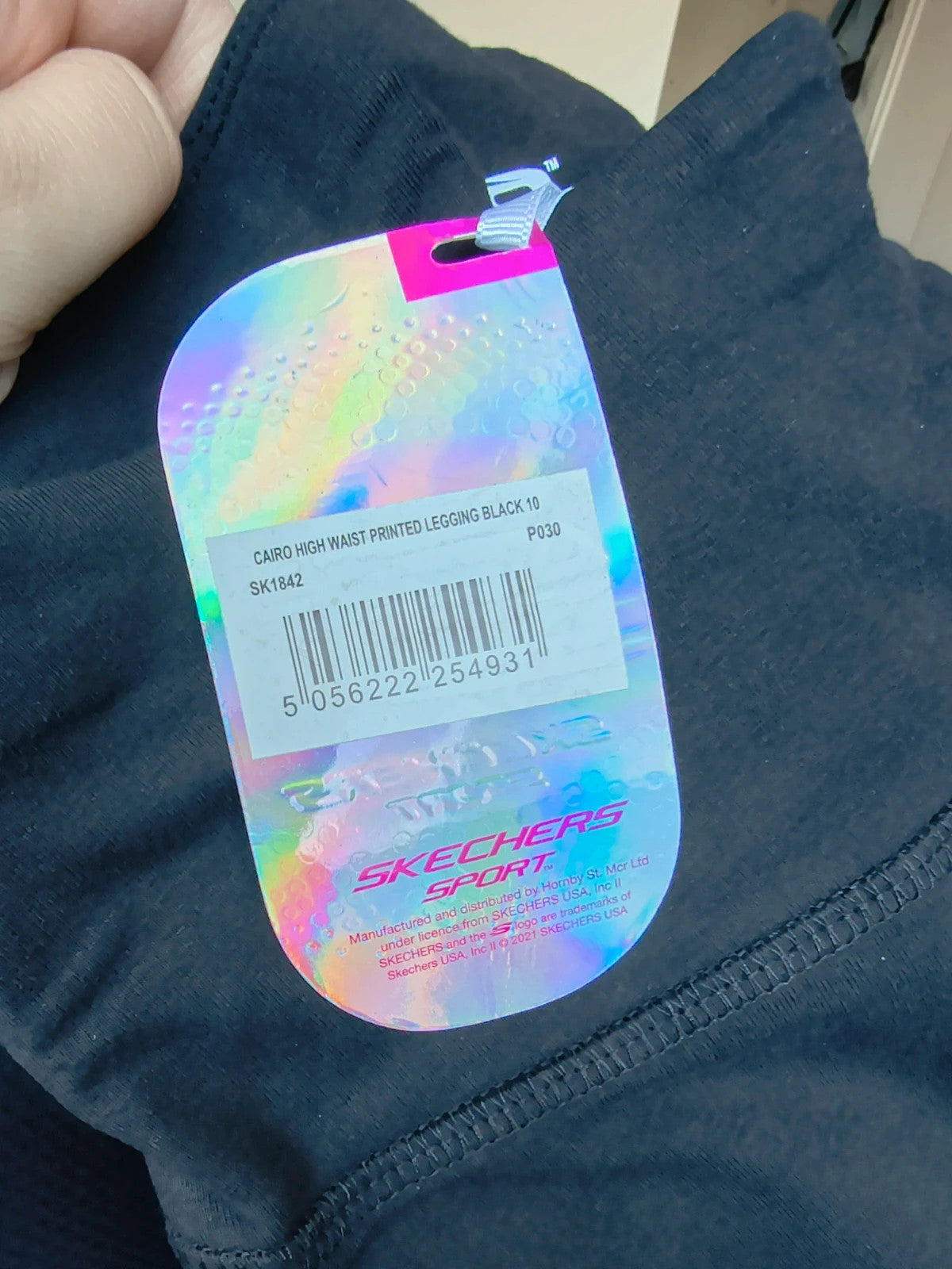 Skechers black bicycle tights high waist with matte finish and logo detail on leg.
