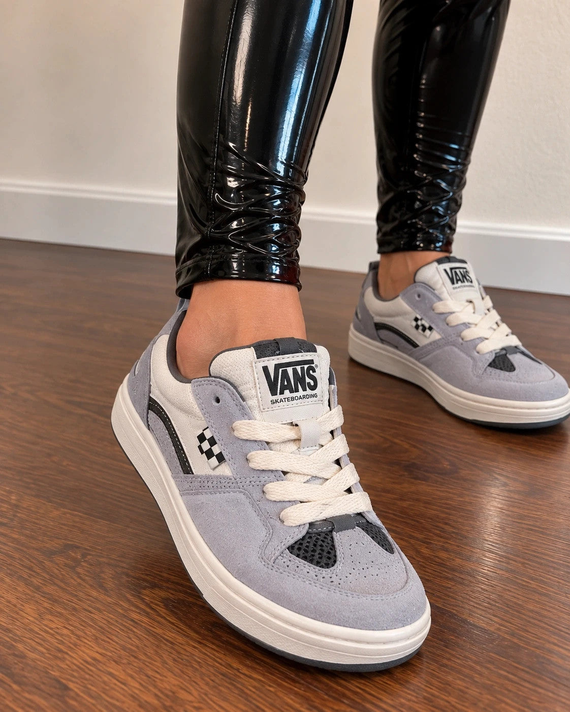 VANS grey trainers with cream and black checkerboard detail, padded tongue, and original box.