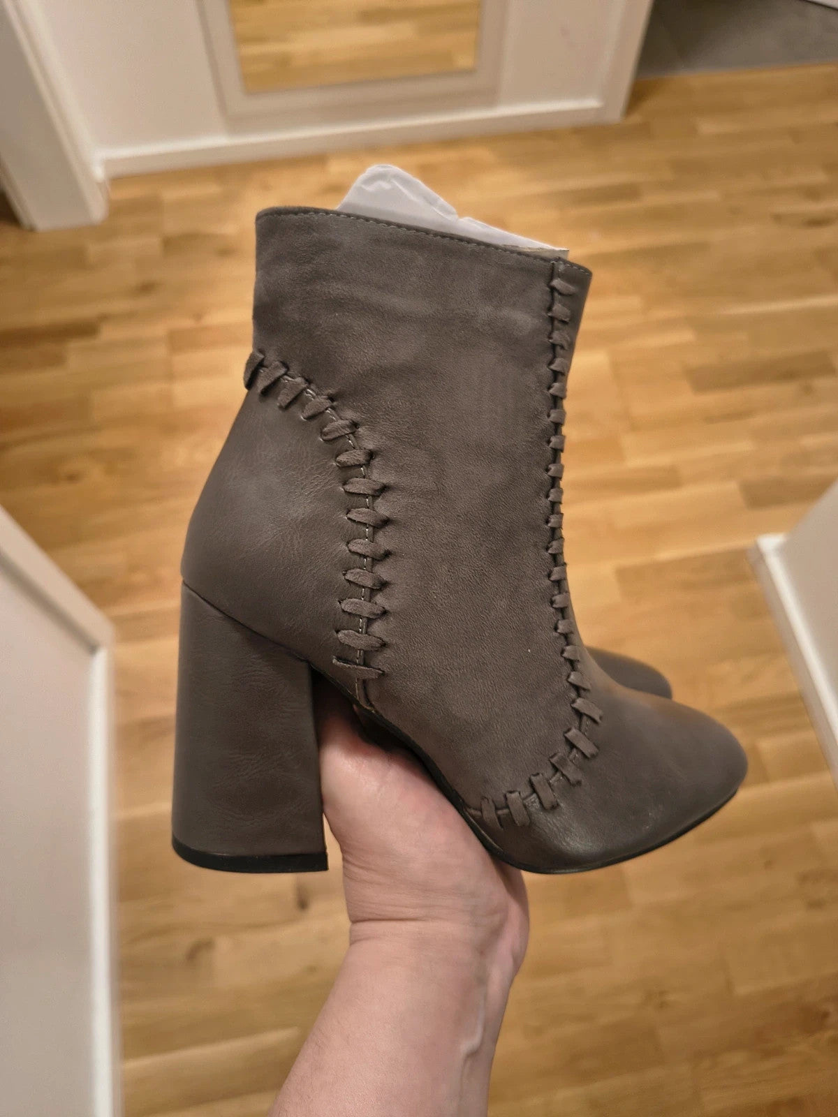 RandBe grey ankle boots faux leather decorative stitching block heel side zipper