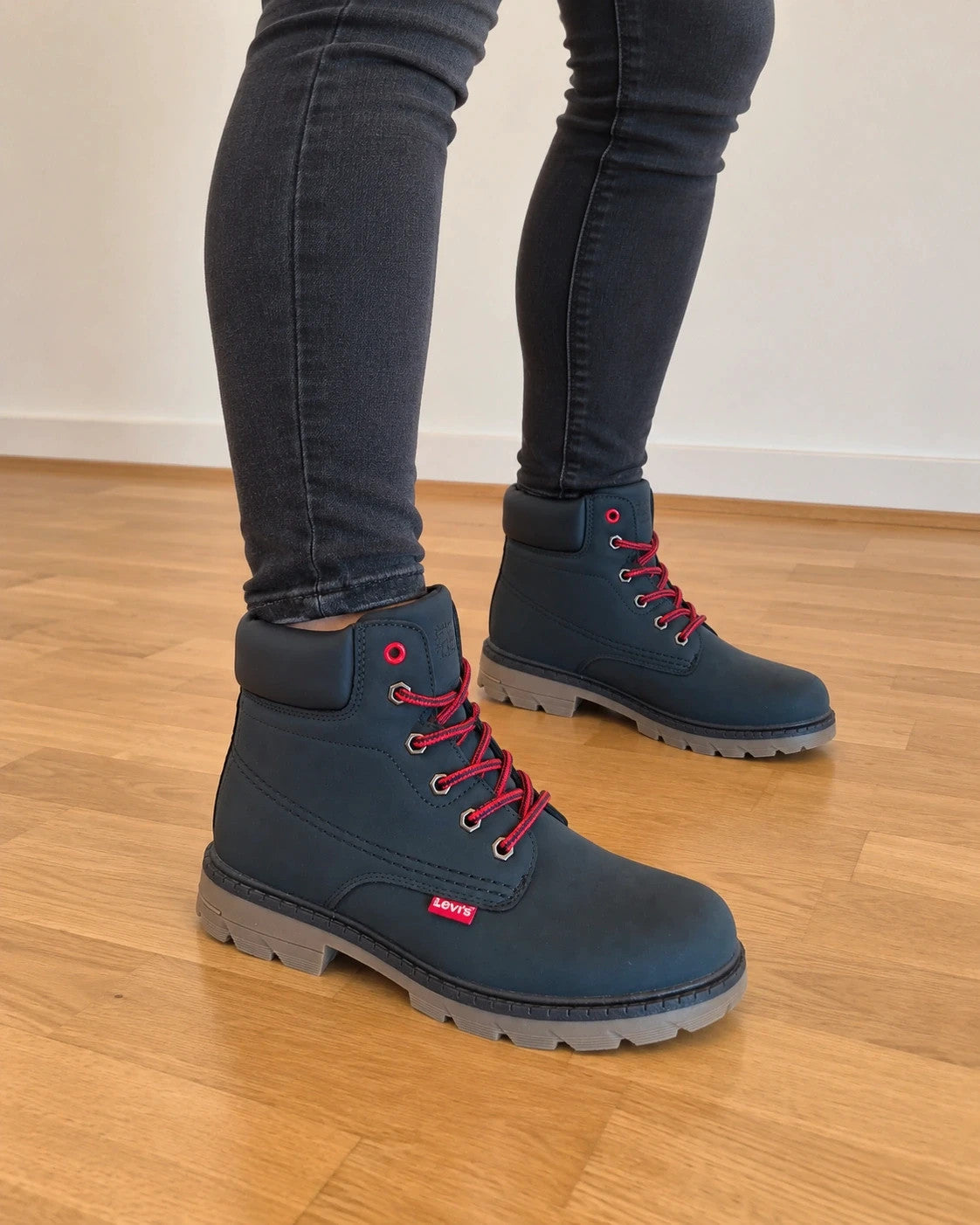 Levi's blue Newforrest boots with red laces and padded collar, size 38.