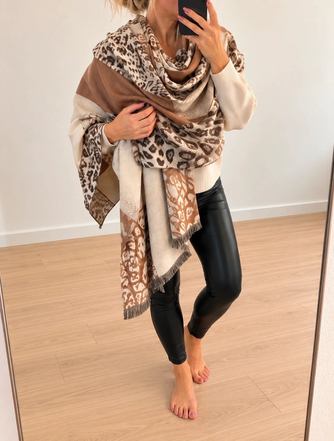 Braun shawl beige brown leopard print soft reversible polyester fabric