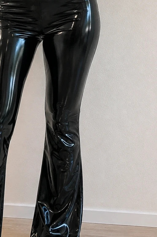 Schwarze Lack Schlagleggings black wetlook high-waisted flared shiny finish size L 40/42