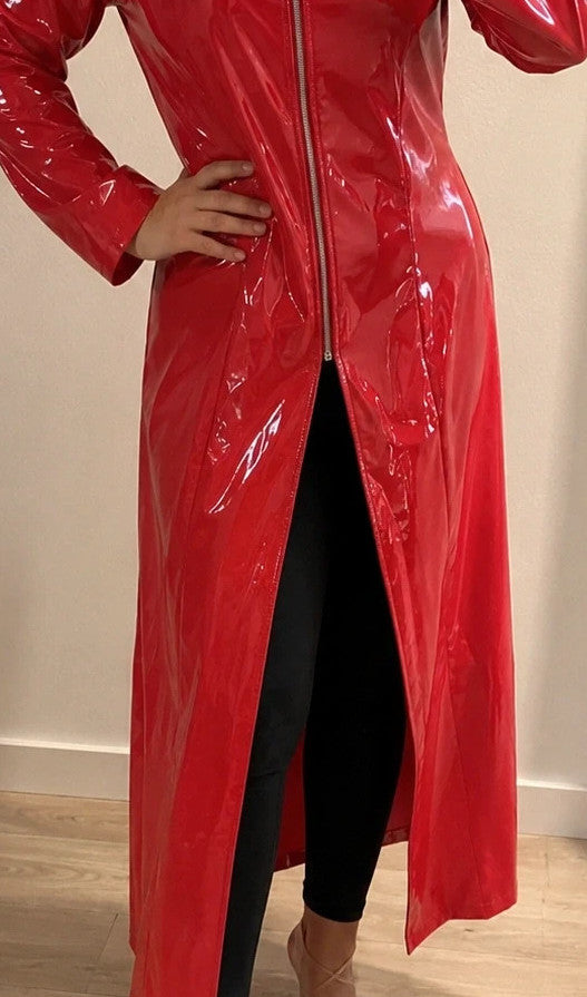 REI red wetlook jacket high collar shiny PU-leather figure-hugging design