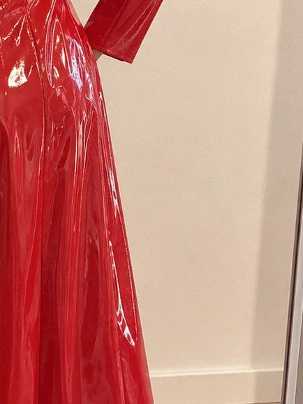 REI red wetlook jacket high collar shiny PU-leather figure-hugging design