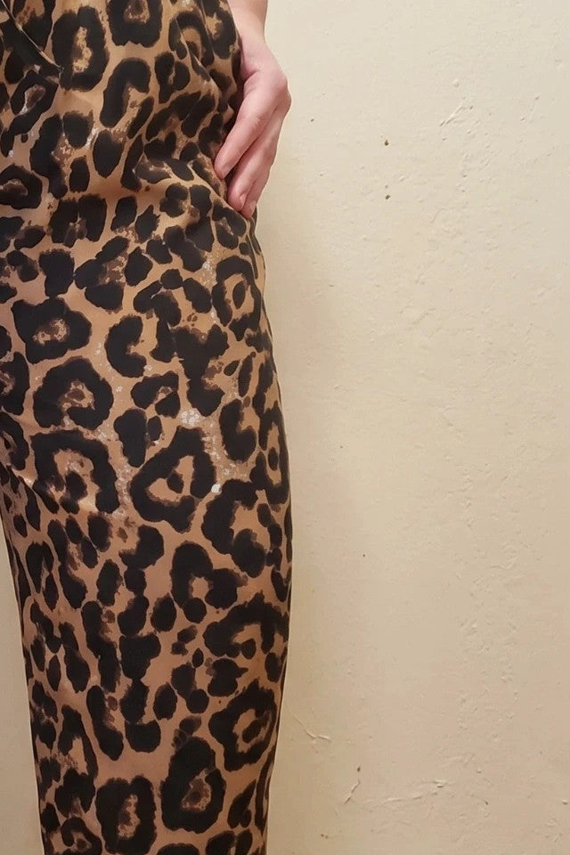 Chino trousers brown synthetic fabric leopard print pattern 4XL size.