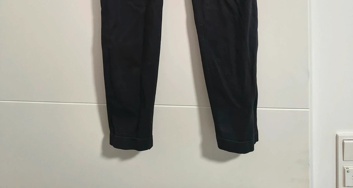 XXL black girls' leggings with ruched back for push-up effect, gently used.