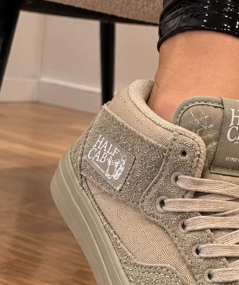 VANS beige khaki trainers leather Half Cab logo and details, nearly unworn condition.