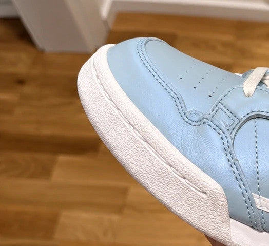 Adidas trainers blue with white details, classic look, subtle logo, size 40.