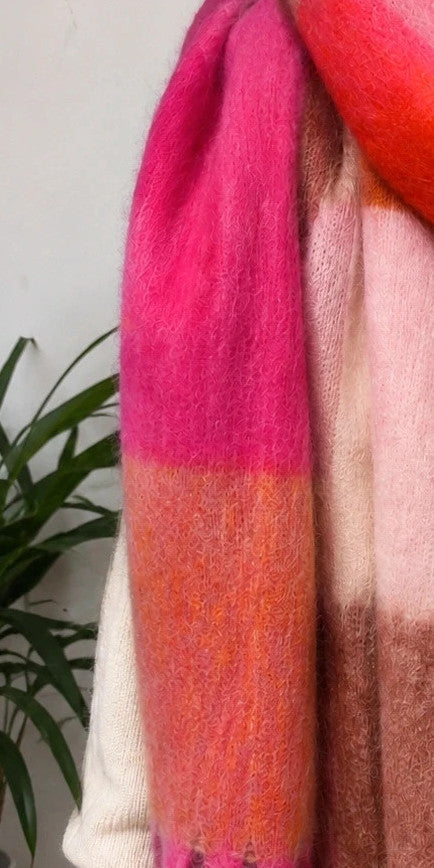 XXL multi-coloured scarf in pink, beige, and orange with long fringes, soft polyester.