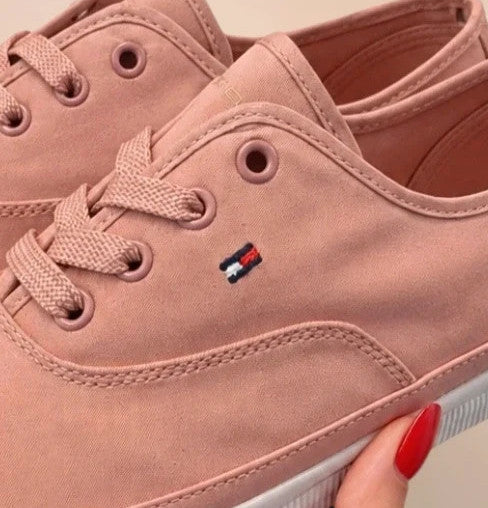 Tommy Hilfiger pink trainers synthetic material with logo detail and original box.