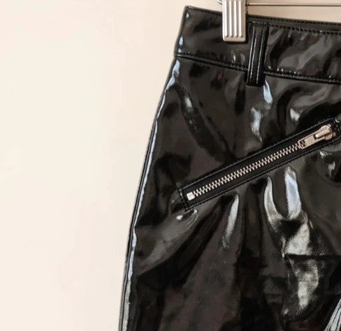 REI black mini skirt with zipper, synthetic latex look, size M, labeled as XL.