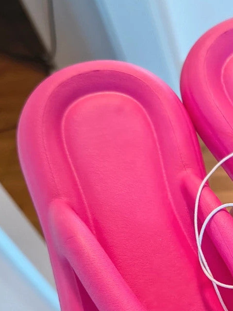 ALS pink slides synthetic material with toe separator design.