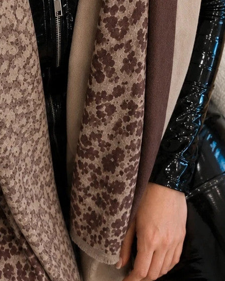 XXL beige and brown reversible shawl with patterned edges and soft fringe details.