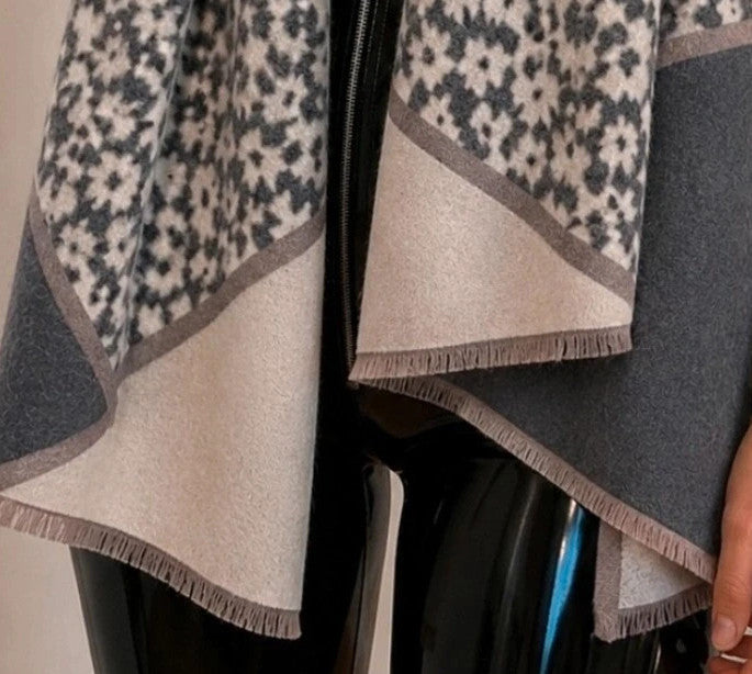 XXL shawl grey and cream clover pattern, soft 100% polyester fabric.