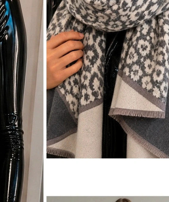 XXL shawl grey and cream clover pattern, soft 100% polyester fabric.