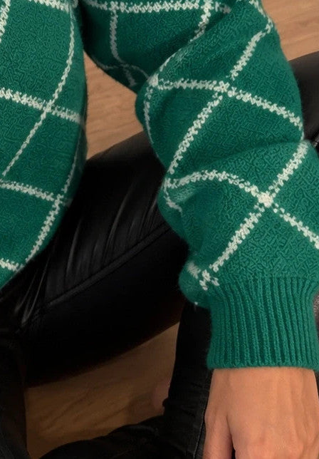 ONLY green and cream oversized pullover with checkered pattern and soft knit material.