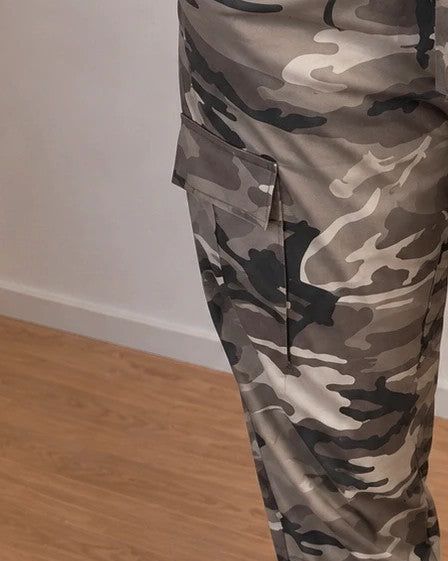SheIn grey camouflage joggers with large cargo pockets and drawstring waistband.