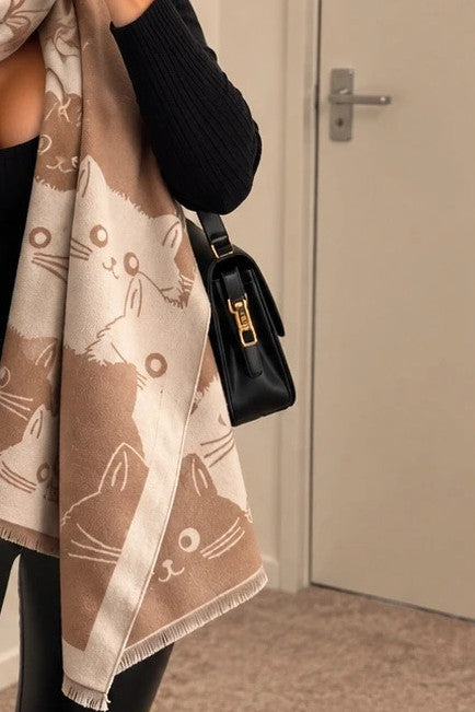 Braun reversible shawl beige and brown with cute cat motif, soft fabric.