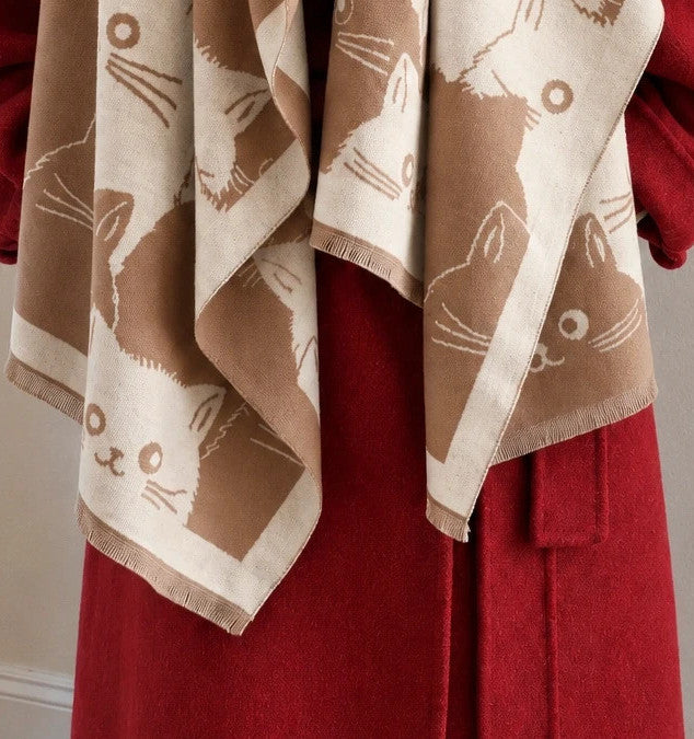 Braun reversible shawl beige and brown with cute cat motif, soft fabric.