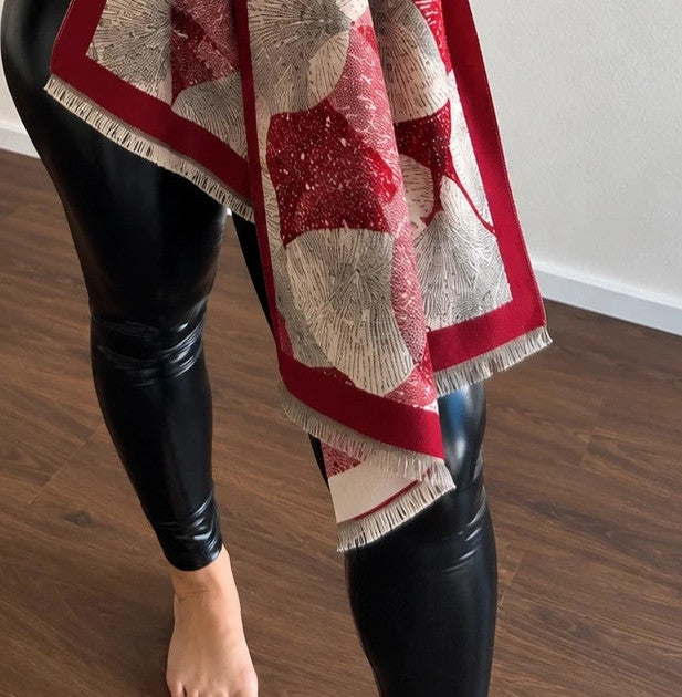 XXL shawl beige and burgundy with leaf pattern, soft 100% polyester fabric.