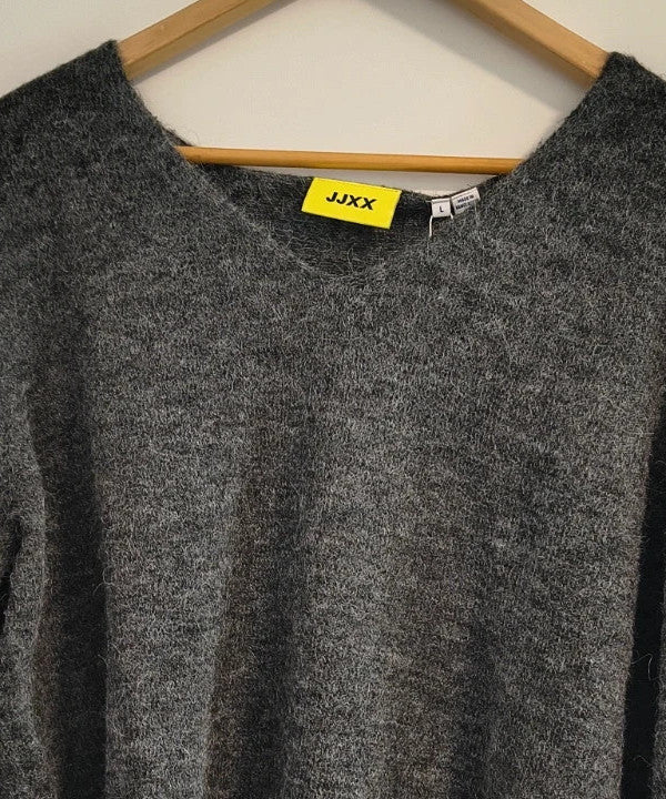 JJXX grey jumper with V-neck, soft knit texture, new with tags.
