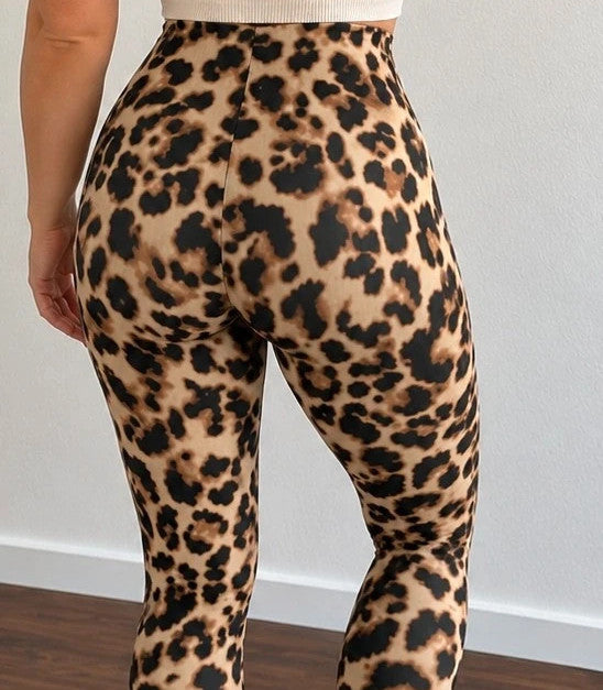 SheIn black and brown leopard print bicycle tights, high waist, stretchy polyester material.