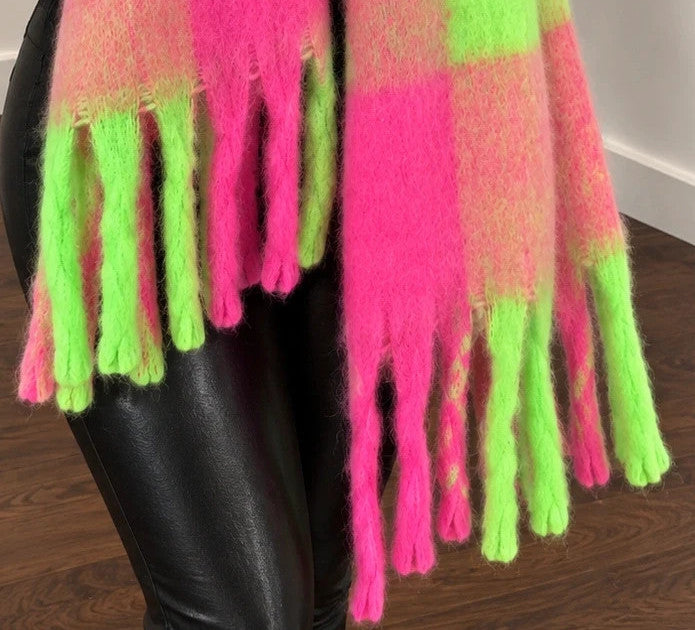 XXL oversized scarf multi-coloured large check pattern soft fringe detail