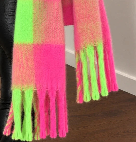 XXL oversized scarf multi-coloured large check pattern soft fringe detail