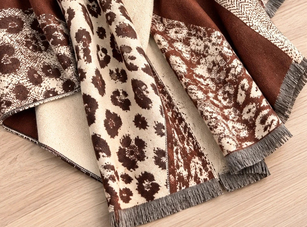 Braun shawl beige brown leopard print soft polyester with fringed ends