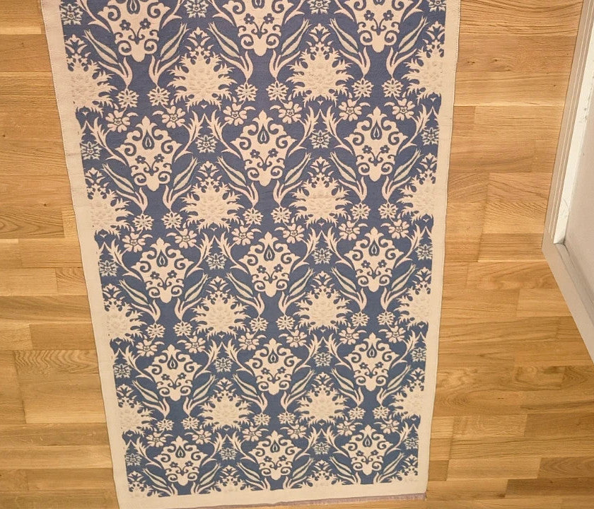 XXL blue and cream shawl with floral and ornament pattern, soft polyester, fringed ends.