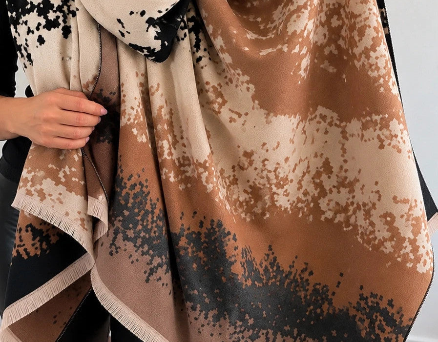 Braun shawl beige brown gradient earth tones soft polyester fabric