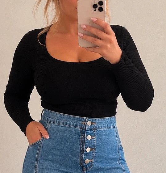 SheIn blue high-waist straight jeans with wide palazzo legs and front button detail.