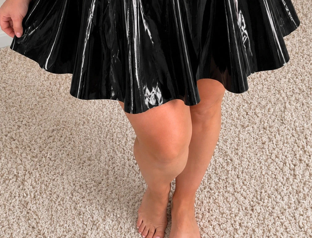 Che black mini skirt high waist glossy finish wide flared cut with back zipper