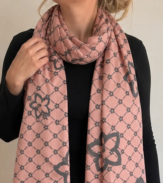 Muster shawl grey pink floral pattern reversible with fringed ends and decorative border.